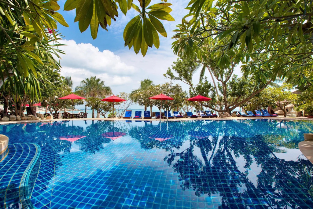 Crystal Bay Yacht Club Beach Resort