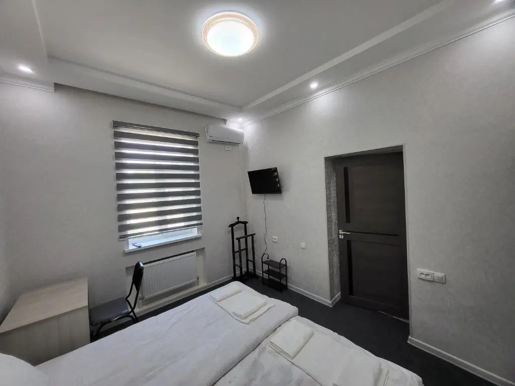 Shahriston Guest House