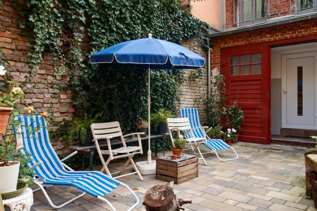 Beautiful And Cozy Remise for Up To 6 Guests