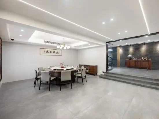 Floral Hotel·Huguang Hotel (Yaohu Town Store)