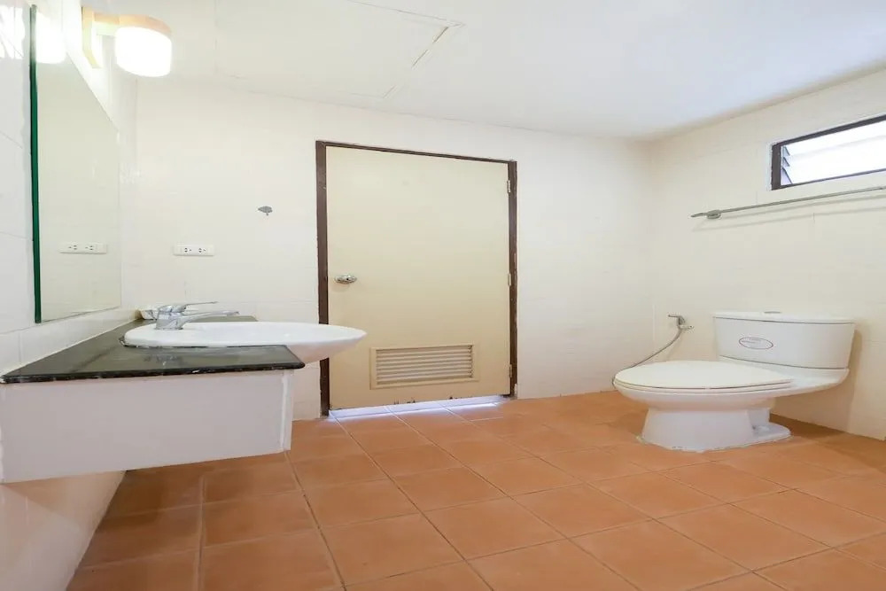 OYO 463 Tycoon Place