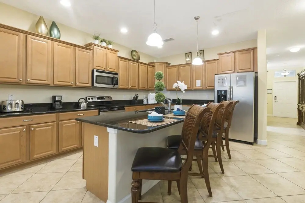 Paradise Palms 8852