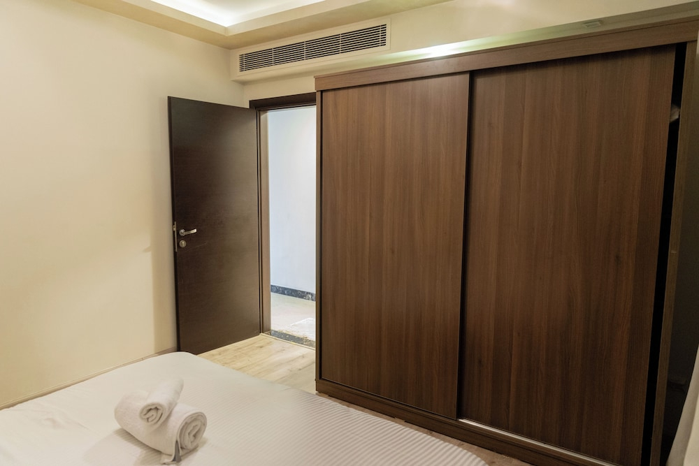ALSAWAH Luxury 2BR Apt AlKarma Residence