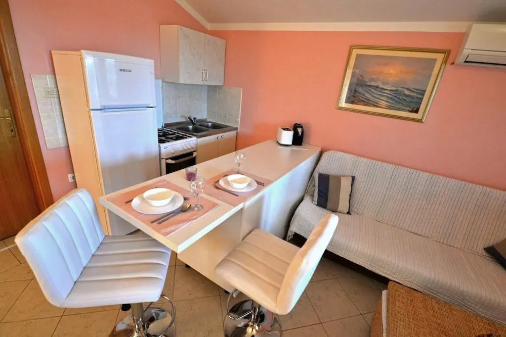 Apartments Mijat