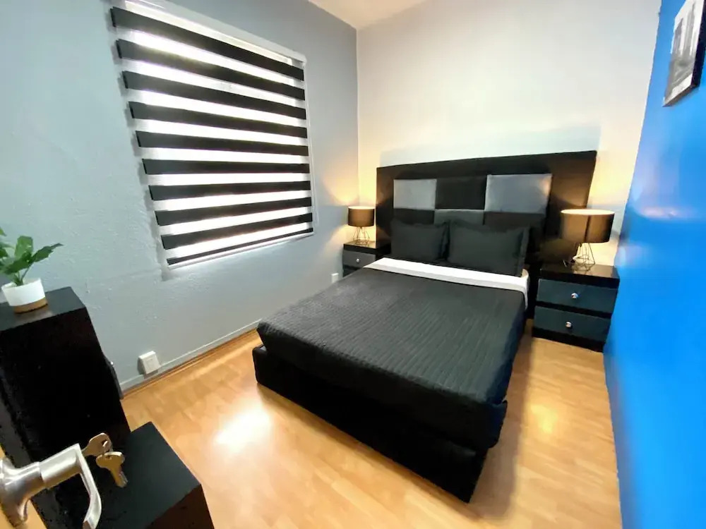 RMS Hostal - WTC