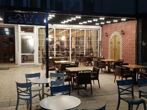 Art Theatre Caffe - River view Hotel