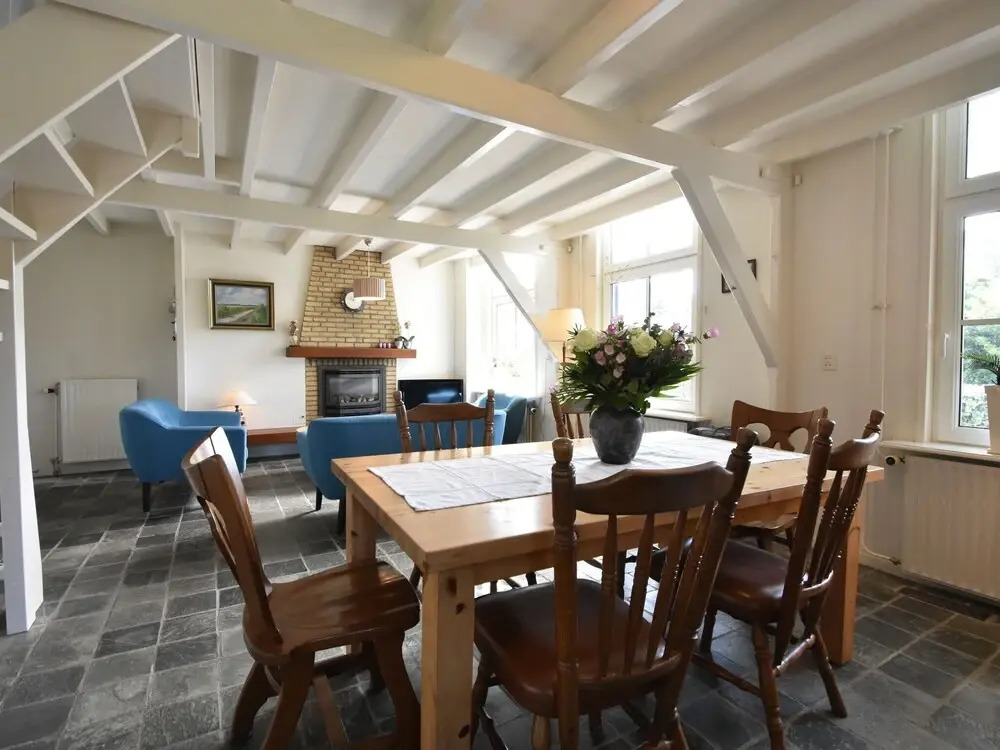Alluring Holiday Home in Burgh Haamstede With Terrace