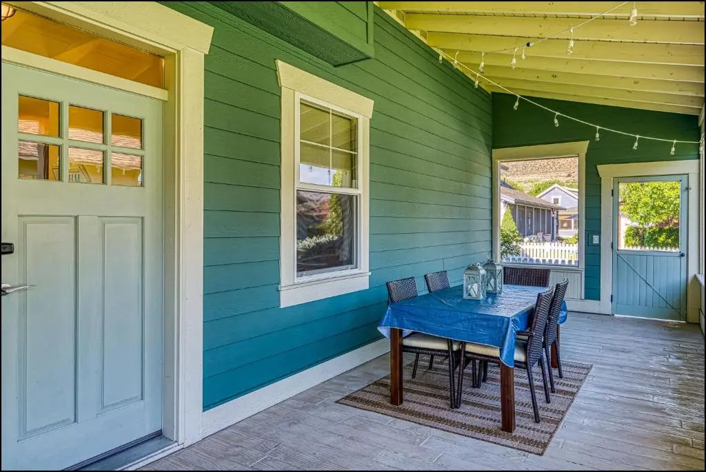 Blad Bungalow