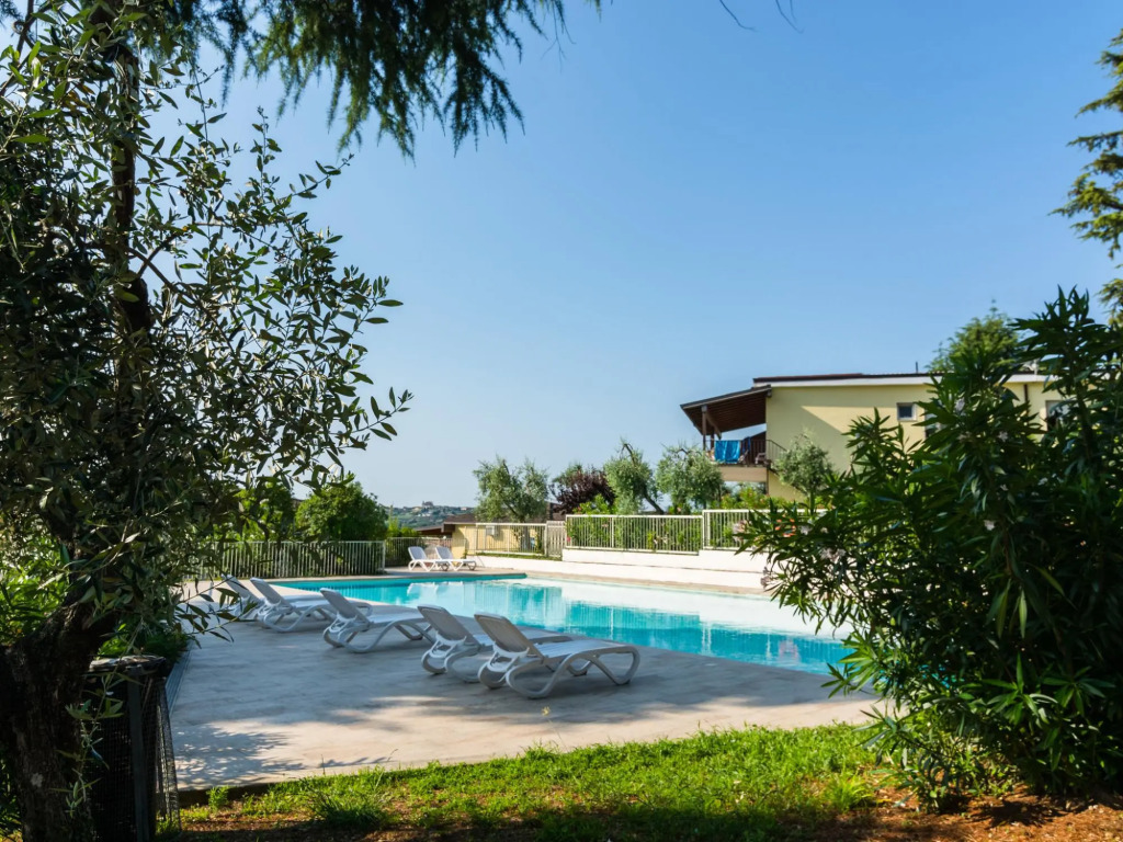 Serene Apartment in Manerba Del Garda with Pool