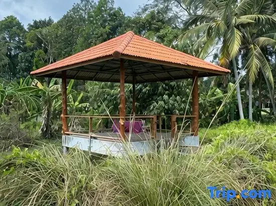 Om Garden North