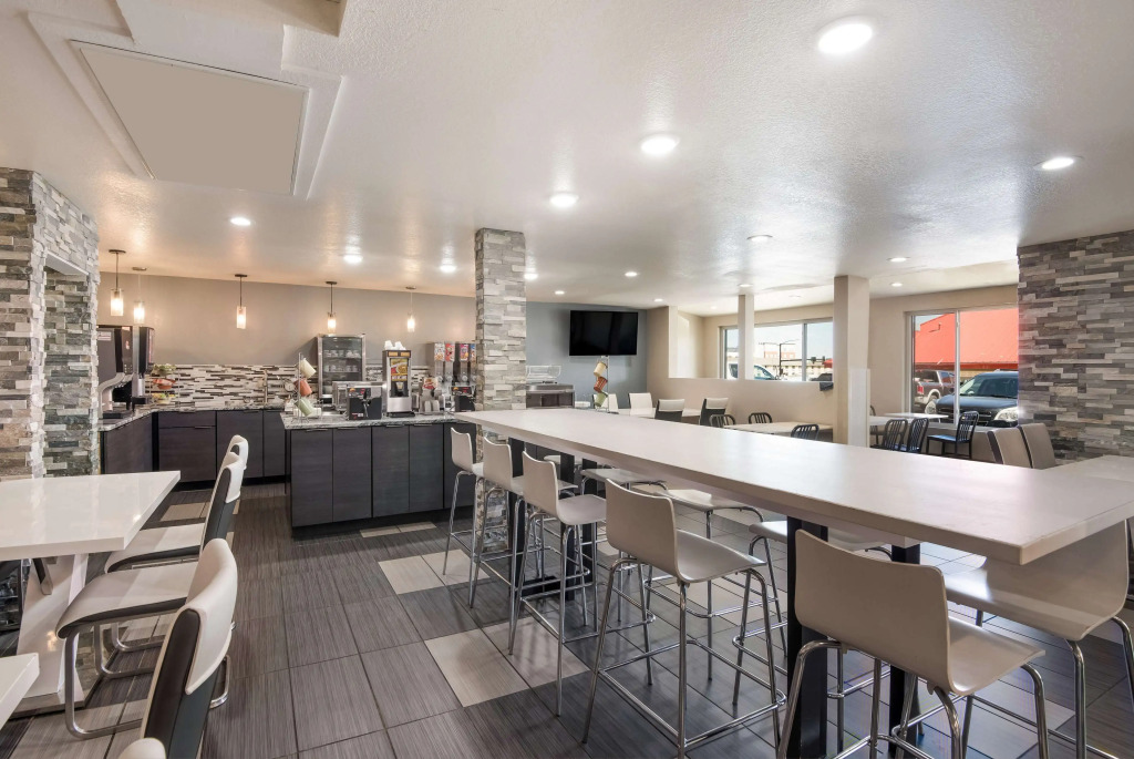 SureStay Plus Hotel by Best Western Coralville Iowa City
