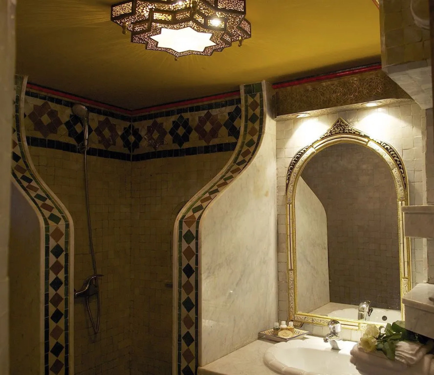 Riad Saphir Bleu Fes 12 century luxury home