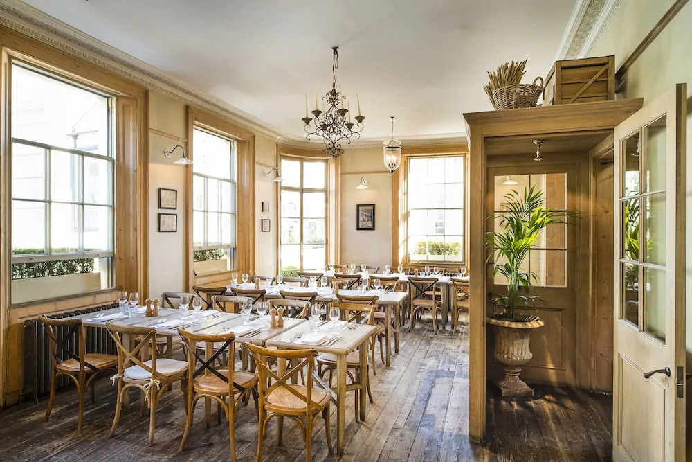 The Orange Public House  Hotel