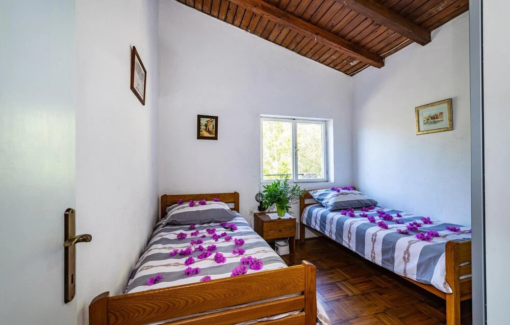 Nice Home in Sali With 2 Bedrooms and Wifi
