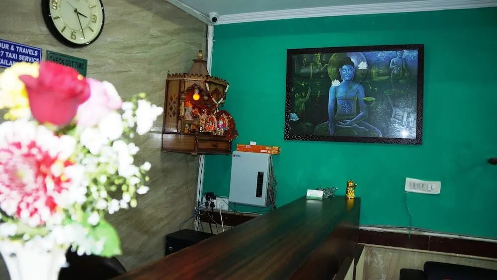 Maxfort Airport Hotel