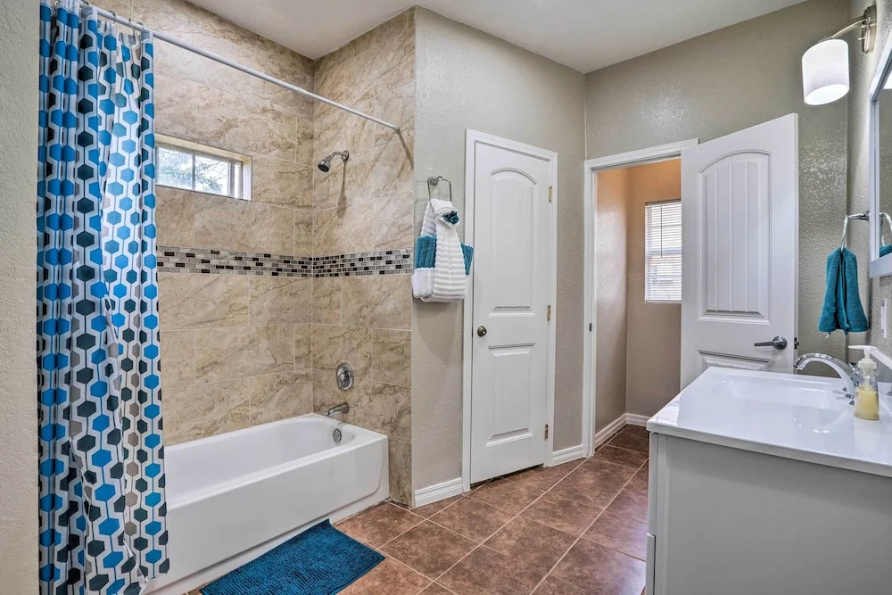 Pet-Friendly San Antonio Home w/ Yard & Patio