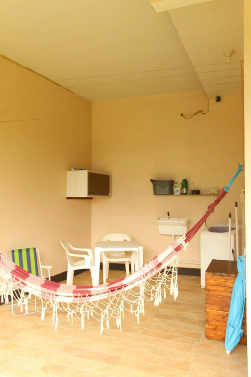 Casa com ar condicionado a 350 mt da Praia da Vila, Imbituba internacional ar cond