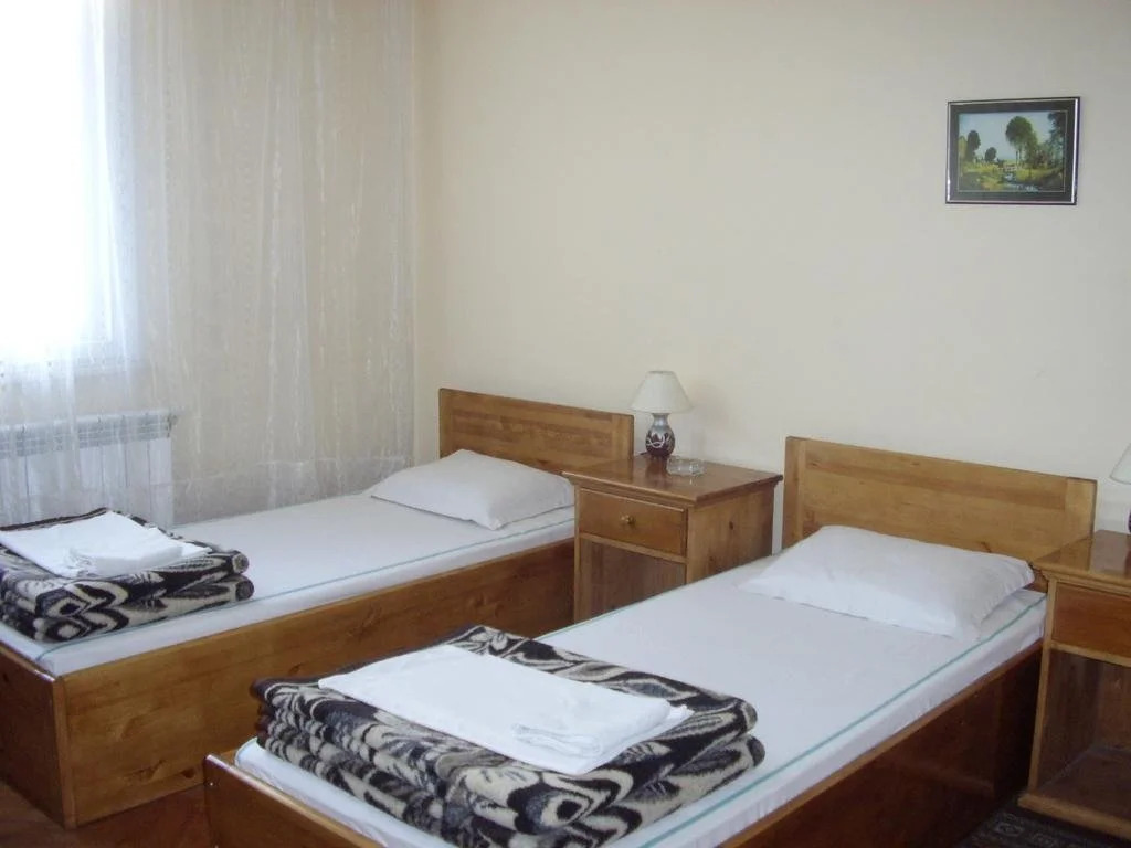 Family Hotel "May"