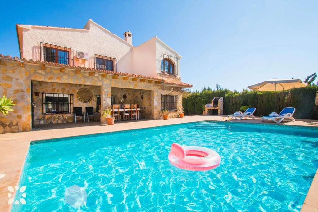 Villa Hugo 11 by Abahana Villas