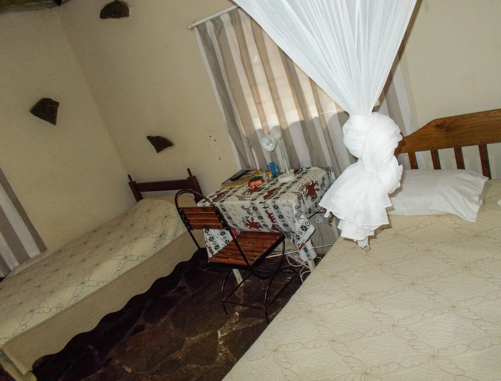 Village Rest Lodge