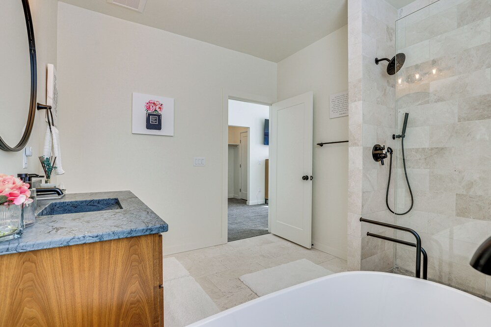 Ski-in/ski-out Granby Ranch Retreat: Pool Access!