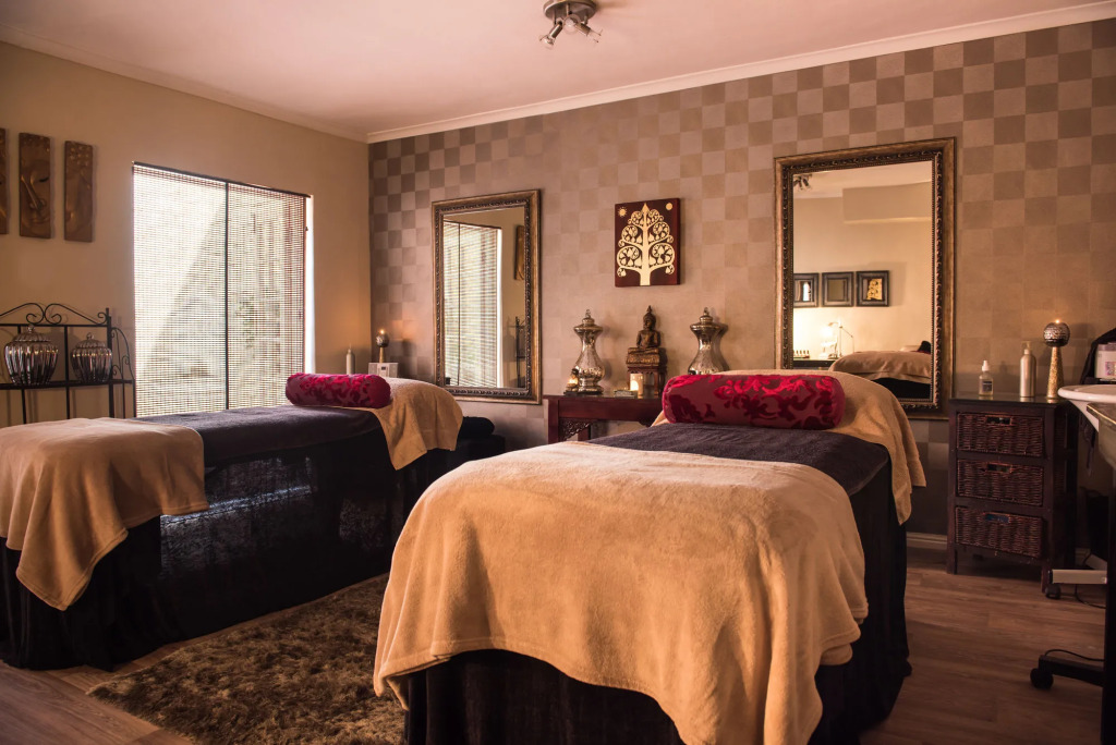 Whale View Manor & Spa