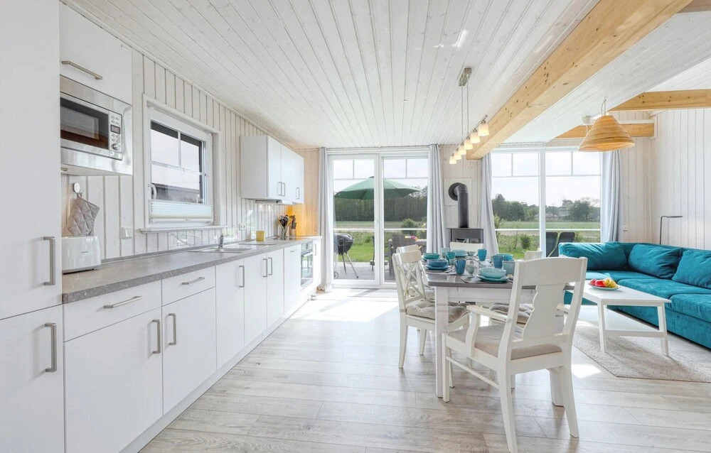 Awesome Home In Zerpenschleuse