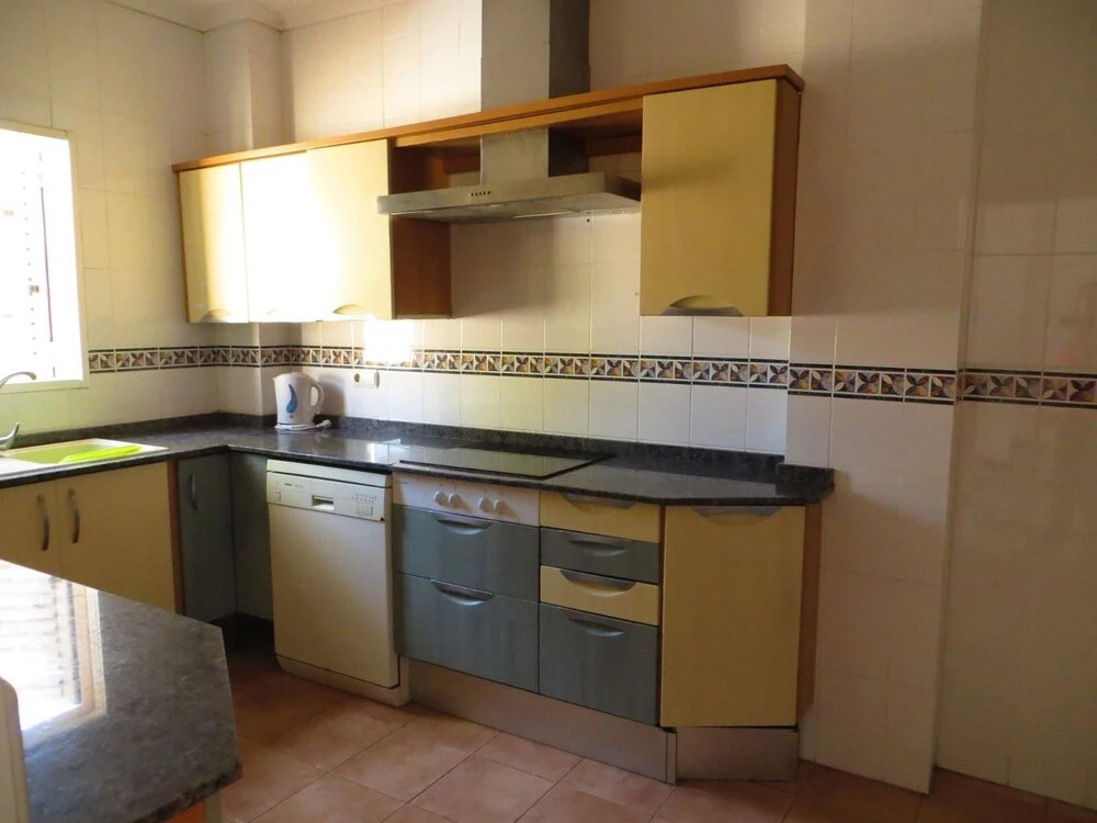 House With 3 Bedrooms in València, With Wonderful sea View, Pool Acces