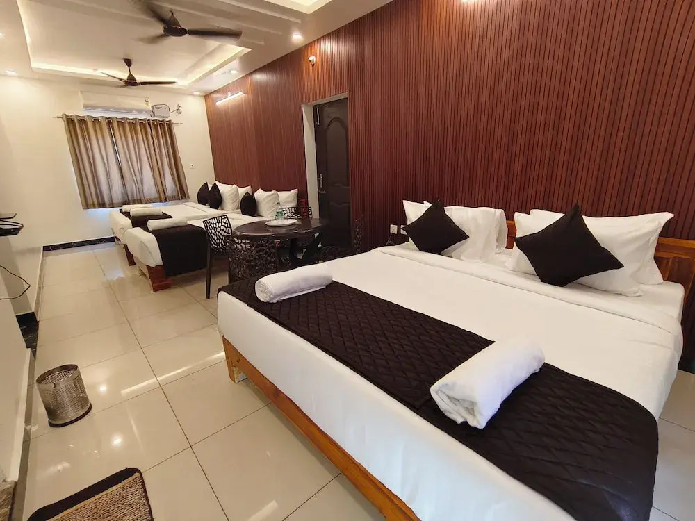 Sai RBM Grand Inn