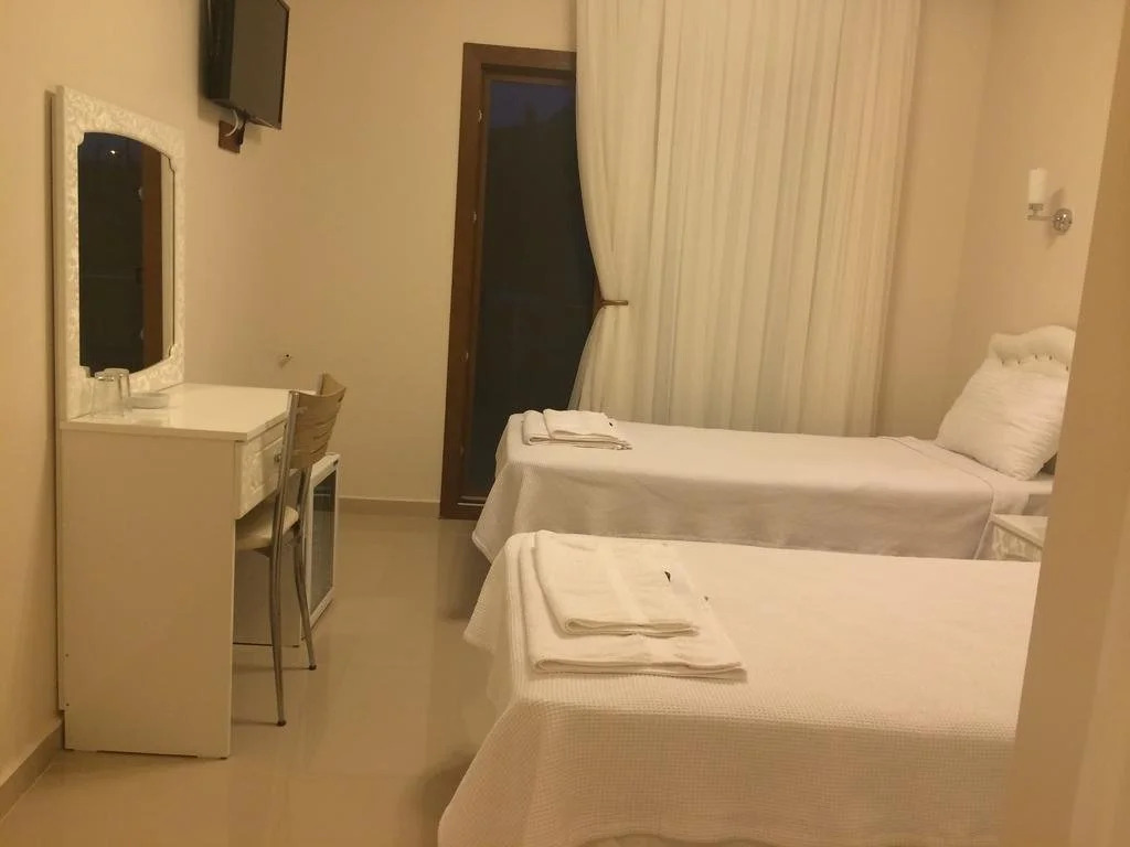 Cunda Demir Hotel