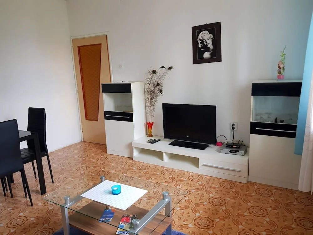 Apartment with spacious terrace Villa Floramy
