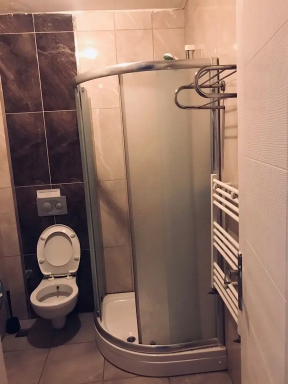 06ev Rental House
