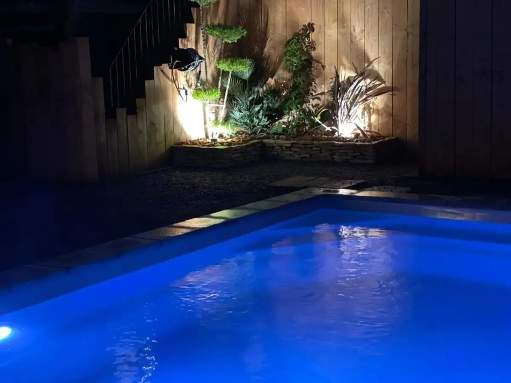 Logis Hôtel-Restaurant Au Vieux Morvan, au cœur de la Bourgogne, Piscine & Spa, Hôtel Climatisé