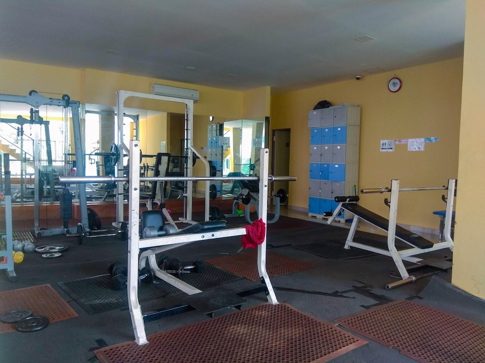 Enjoyable Spacious 2Br Space At Apartment Teluk Intan