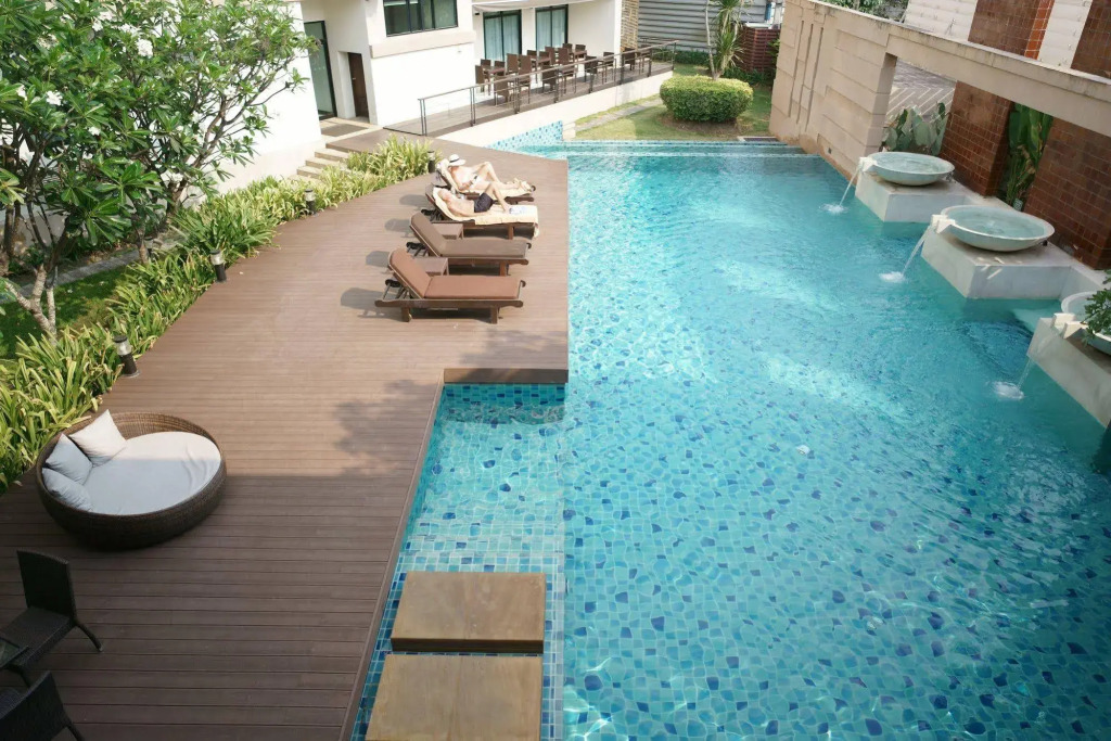 The Grand Napat