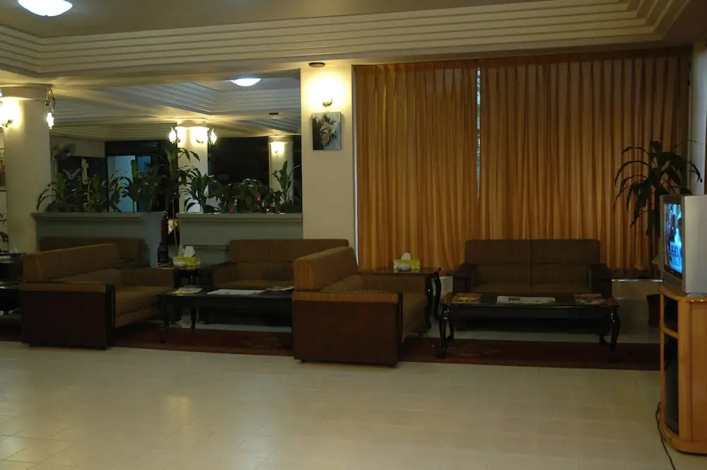 Hotel Center Point