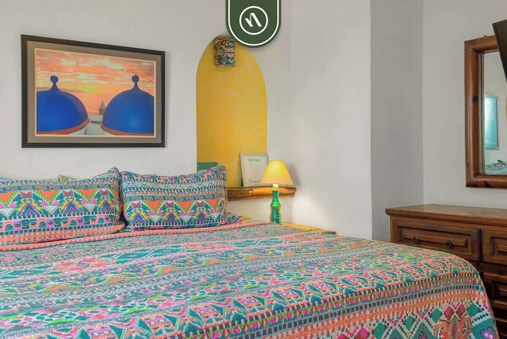 Ocean View 1Br Condo-balcony-beach-pool - 606