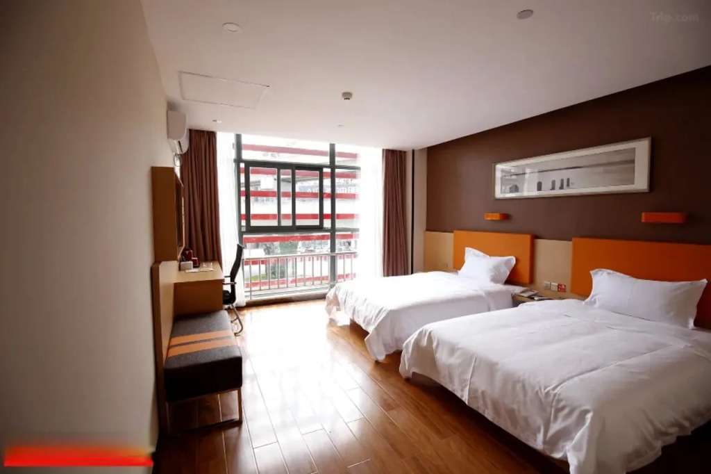 7 Days Youpin Hotel (Chengdu Dufu's Thatched Cottage Branch)
