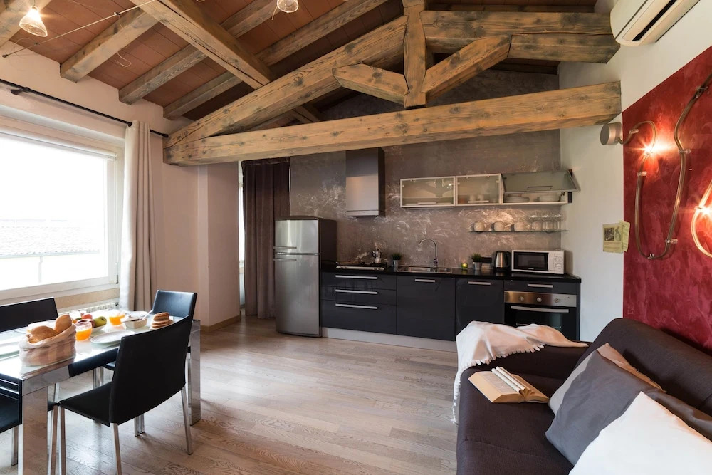 Suite of Lake