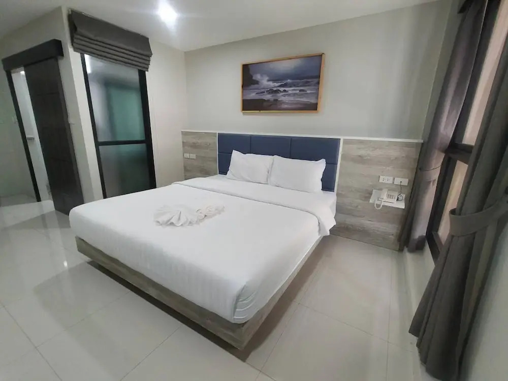 Sattahip 9 Boutique Hotel OYO Rooms