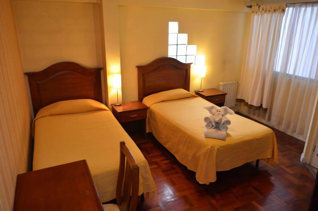 Hotel Cordillera Real