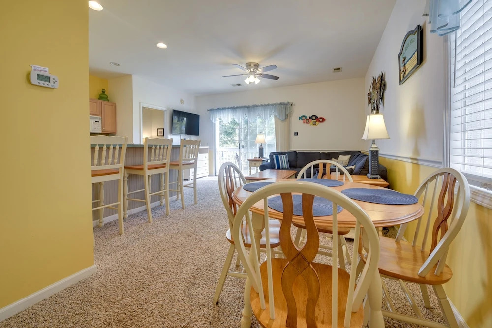 Coastal Sunset Beach Condo w/ Private Balcony!