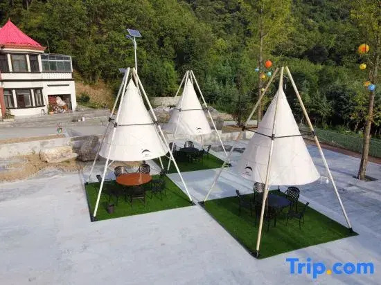 Shennongjia Mangu Homestay