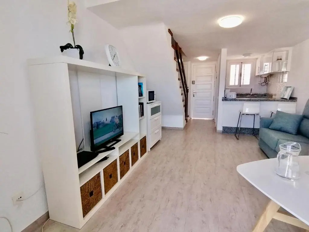 Golden View Holiday Home