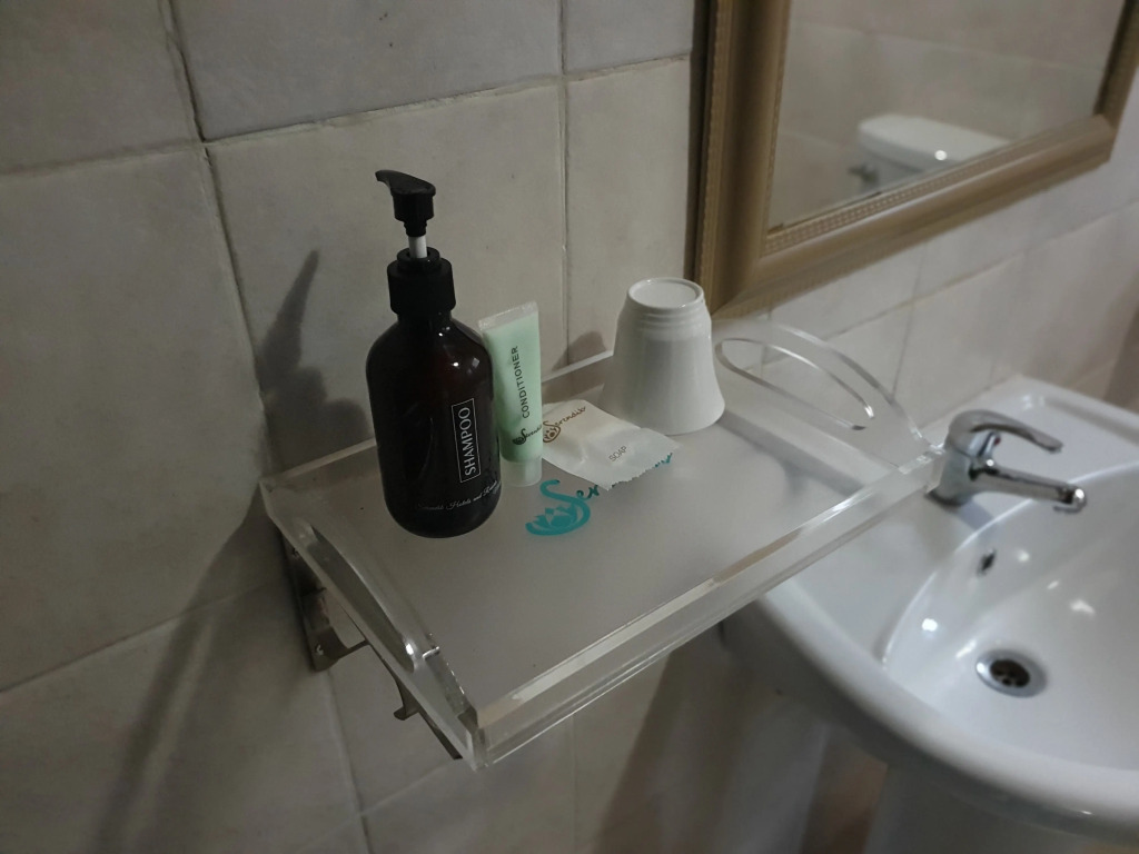 Serendib Suites and Conference Center