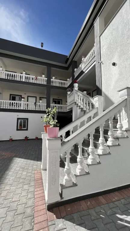 Vila Aaron