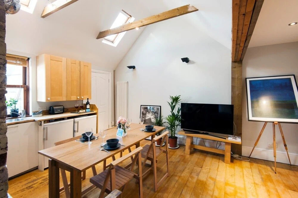 The Loft Wimbledon Retreat - MAO