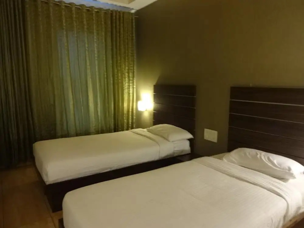 Ampa Skywalk Hotel