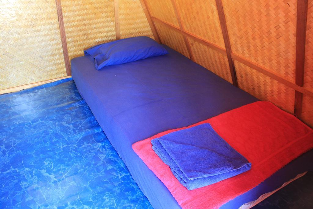 New Hut Bungalow