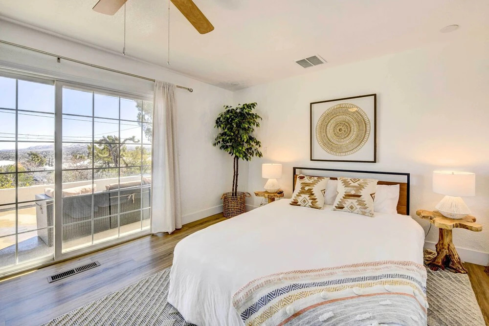 Tranquil Home w/ Pool - 14 Mi to Joshua Tree!